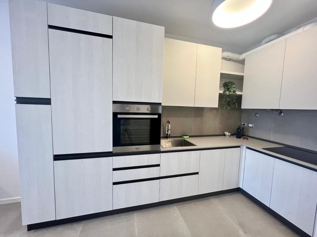 Kristall Lago Residence Дезенцано-дель-Гарда Екстер'єр фото
