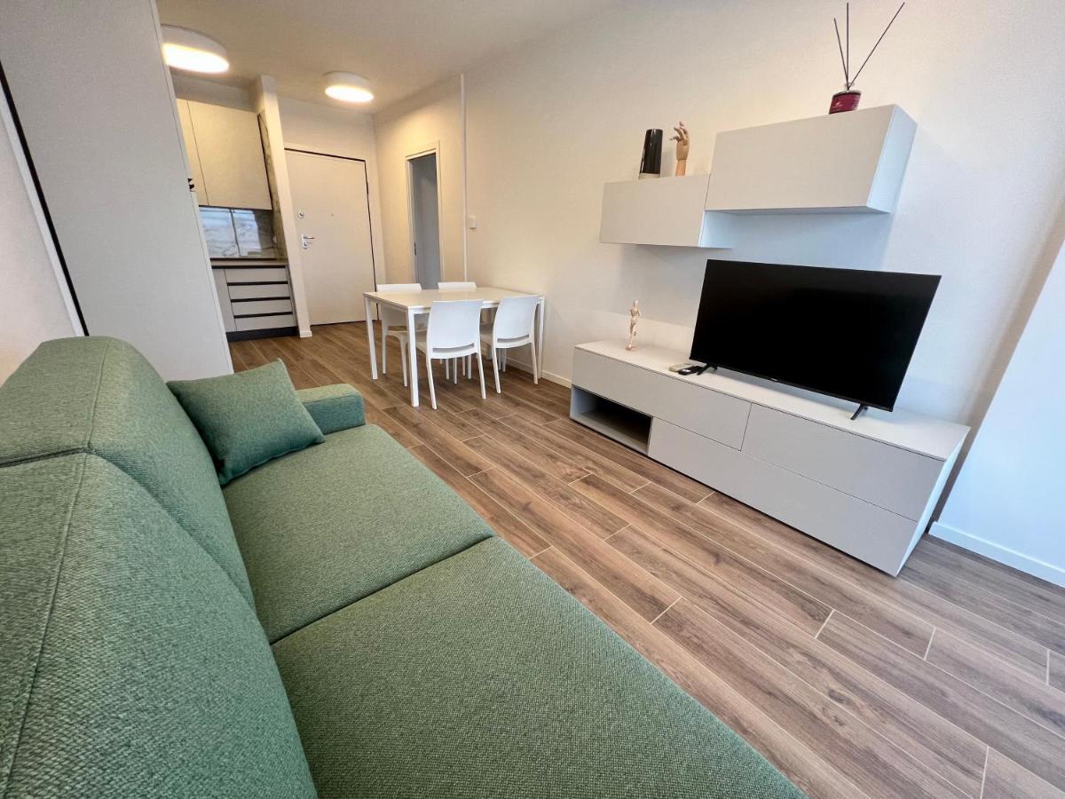Kristall Lago Residence Дезенцано-дель-Гарда Екстер'єр фото